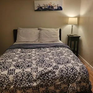 Homestay Cozy Private In, Edmonton