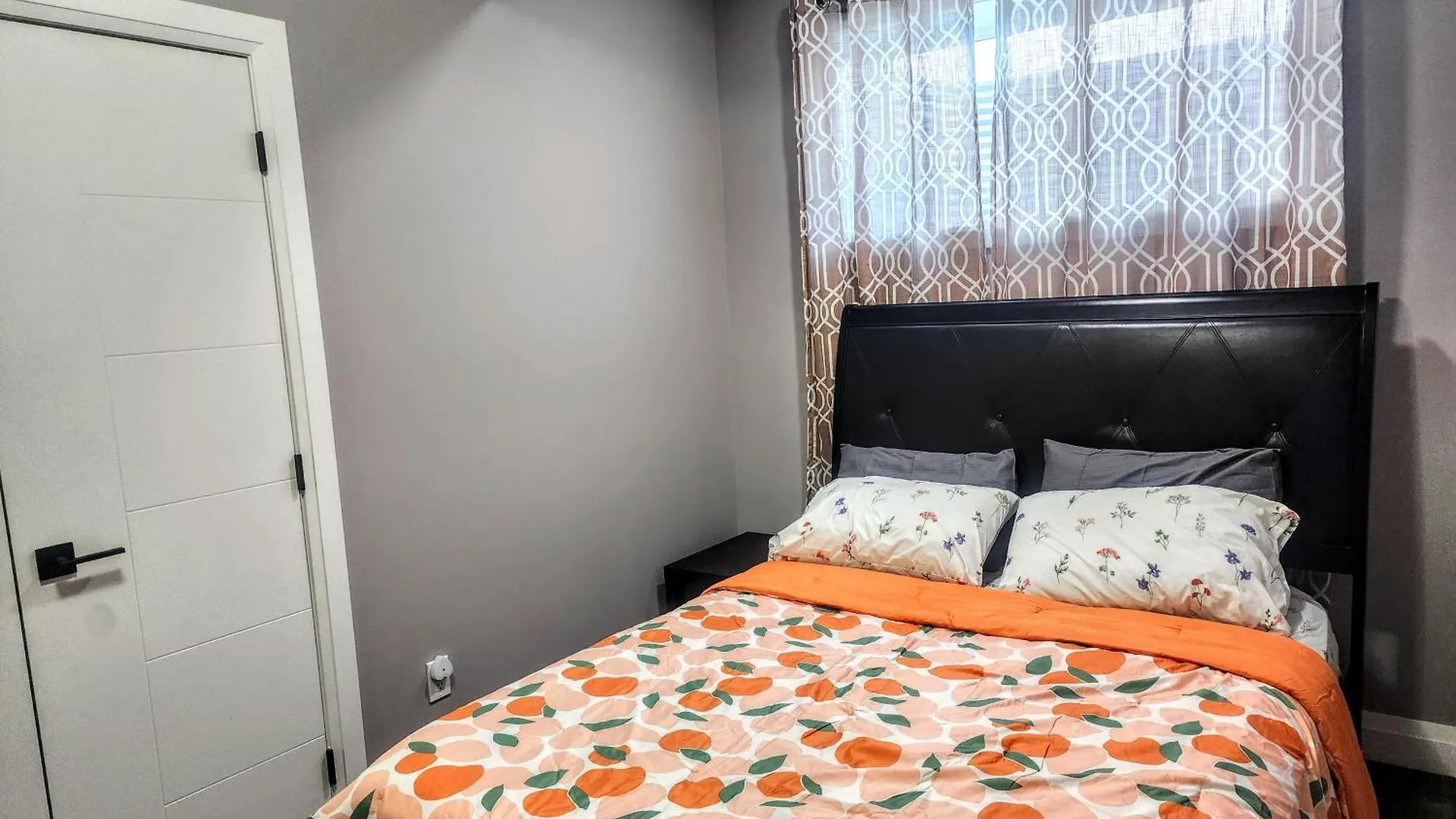 Cozy Basement Suite - Private Entrance - Free Netflix Edmonton